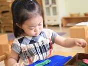 请问做试管移植是直接把胚胎放到子宫吗？